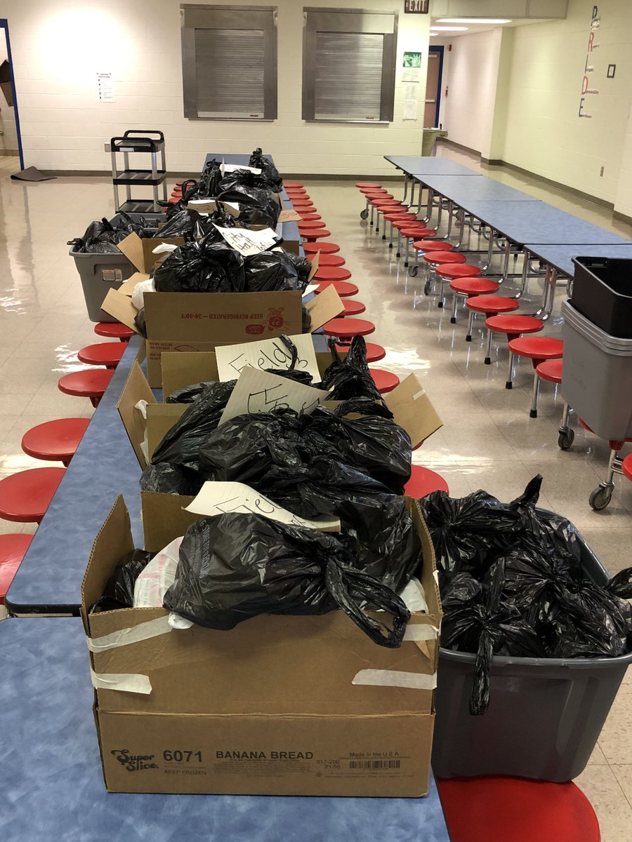 jeannettecsd's tweet photo. Please remember breakfast &amp; lunch will be provided tomorrow to all students between 11 &amp; 1.  Thanks to Shrader’s DQ &amp; local churches, students will be provided extra bags of food  for the weekend.   Tomorrow’s regular menu is cereal, ham &amp; cheese sandwich, veggies, fruit &amp; milk. https://t.co/alzSyoRq8h