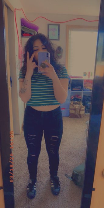 Yami’s pics and videos