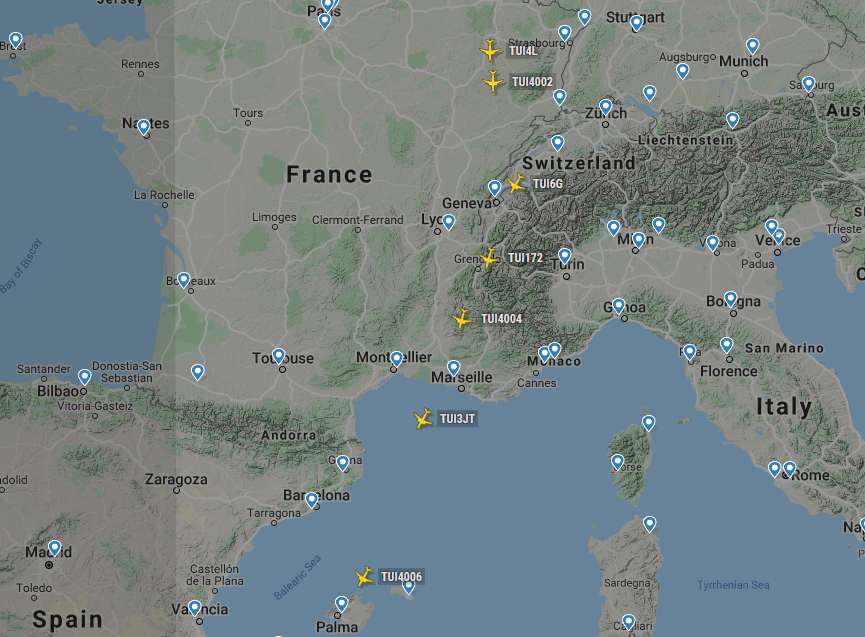 TUIGroup's tweet photo. We take you home! ✈️ #TUI operates hundreds of repatriation flights these days to bring our guests back home. For example, 7 flights took off this morning from Germany to #PalmadeMallorca. Many more will follow! #LetsTUIthistogether #CoronaVirusUpdate 
https://t.co/gSm6PedQIy https://t.co/PSAkHnfWcc