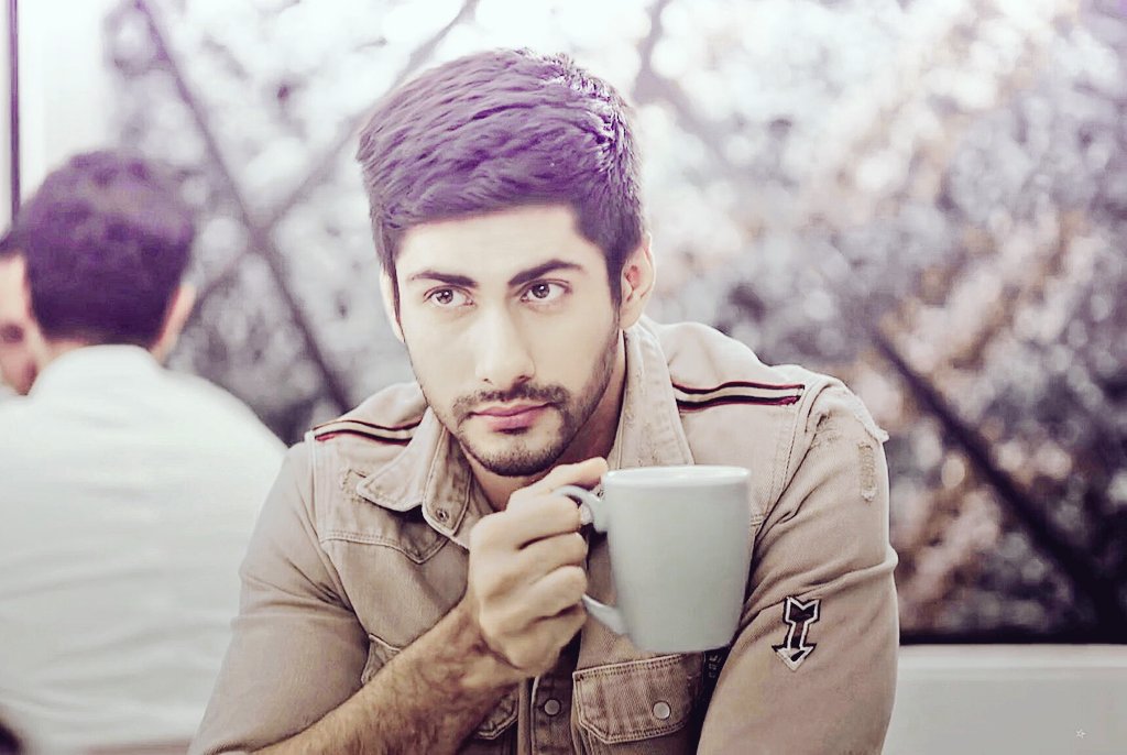 notmakingsenseM's tweet photo. Congratulations @namitter29 on completing 2 years in TV industry...You have been a blessing to ur fans all over...Wishing you big big success in the coming times..and hope ur fd "Namitians" may keep growing in leaps and bouds #2YearsOfNamitKhanna ππβ€ https://t.co/oypkYSlVmR