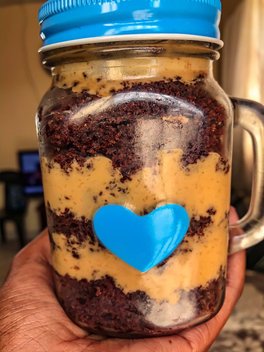 Yatalenii's tweet photo. ❤️❤️❤️❤️❤️chocolate cake jar ❤️❤️❤️ https://t.co/xXNk3ra6Cz