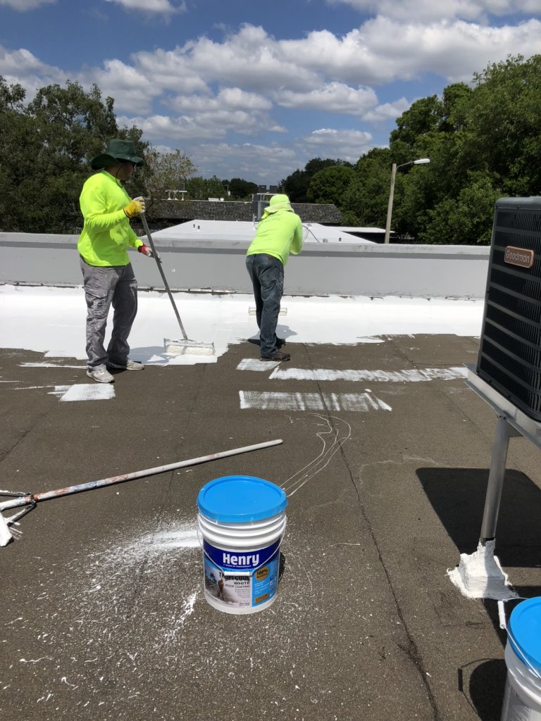 HenryCo_Franjul's tweet photo. Another roof being coated with Henry Tropicool 100% Silicone Roof Coating exclusive to Home Depot! Schedule your next free commercial roof walk with your Henry expert. @louiszager3 @THD_Elizabeth @EfrenExports #HomeDepot #HenryTropicool #Florida #BuildingMaterials https://t.co/0VN4DUAkUX