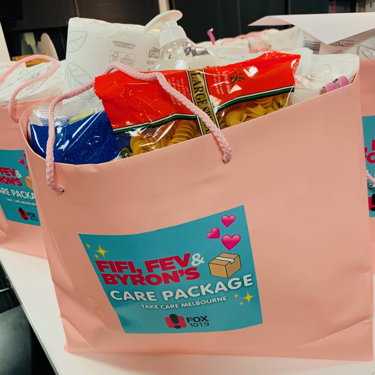 Fifi, Fev and Nick tweet media