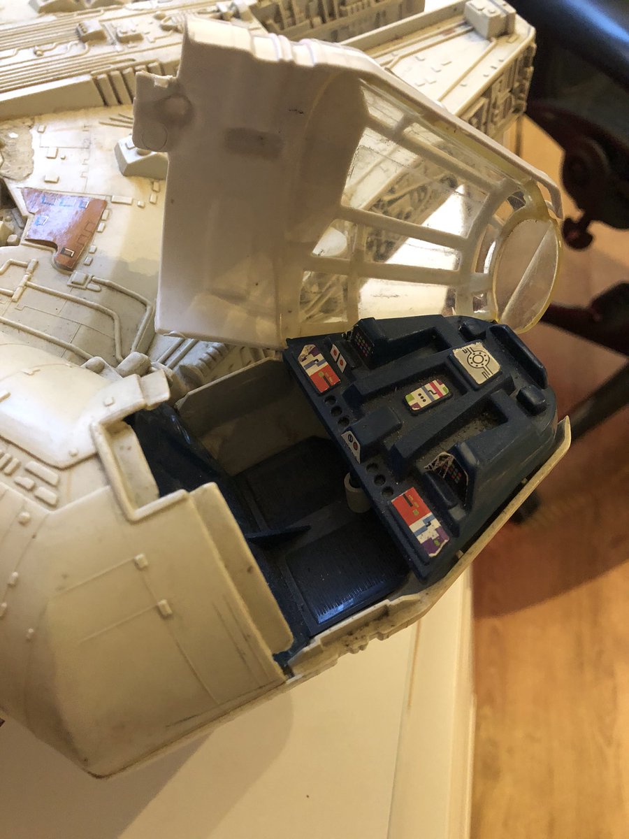 I don’t need TWO Millennium Falcons. If you’d like a 1979 Falcon, £35 plus whatever the postage is. They need a clean and a couple of bits are missing but you can buy all parts online quite cheap. Would make a fun restoration project. Please DM if you’re interested.