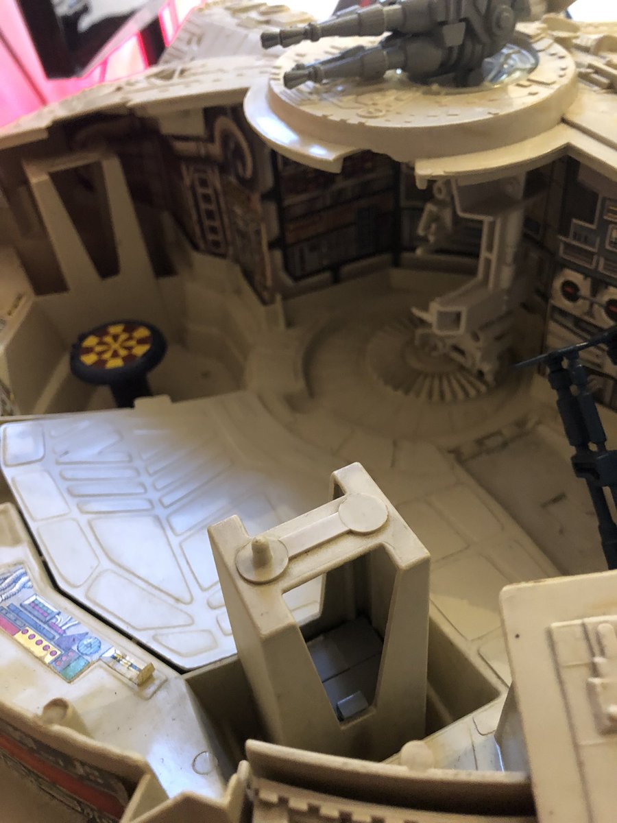 I don’t need TWO Millennium Falcons. If you’d like a 1979 Falcon, £35 plus whatever the postage is. They need a clean and a couple of bits are missing but you can buy all parts online quite cheap. Would make a fun restoration project. Please DM if you’re interested.