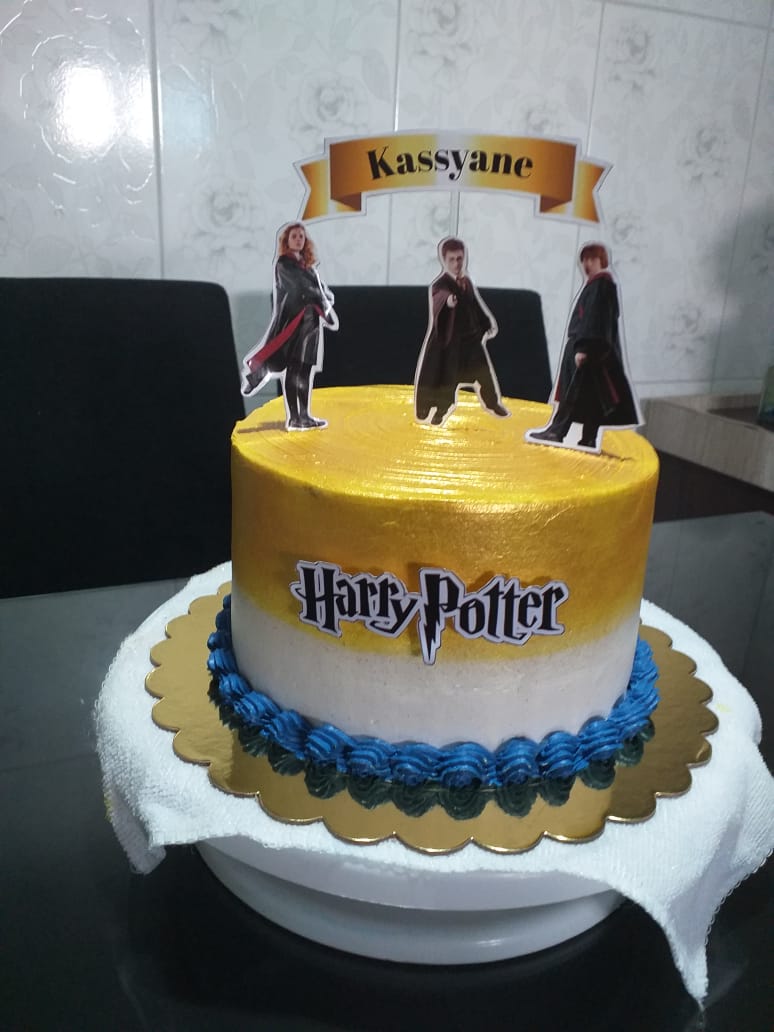 KawanCRF's tweet photo. Boa tarde, tropa... Como a maioria sabe, minha mãe é boleira e faz cada bolos maravilhosos, qualquer tema e qualquer modelo e com preços super acessíveis a partir de 30 reais!!! Chama no inbox ou no wpp 98738-9135. Ela aceita cartão!!!
Dêem RT e ajuda o amigo aí, tmj família!!! https://t.co/omOz6ilTSZ