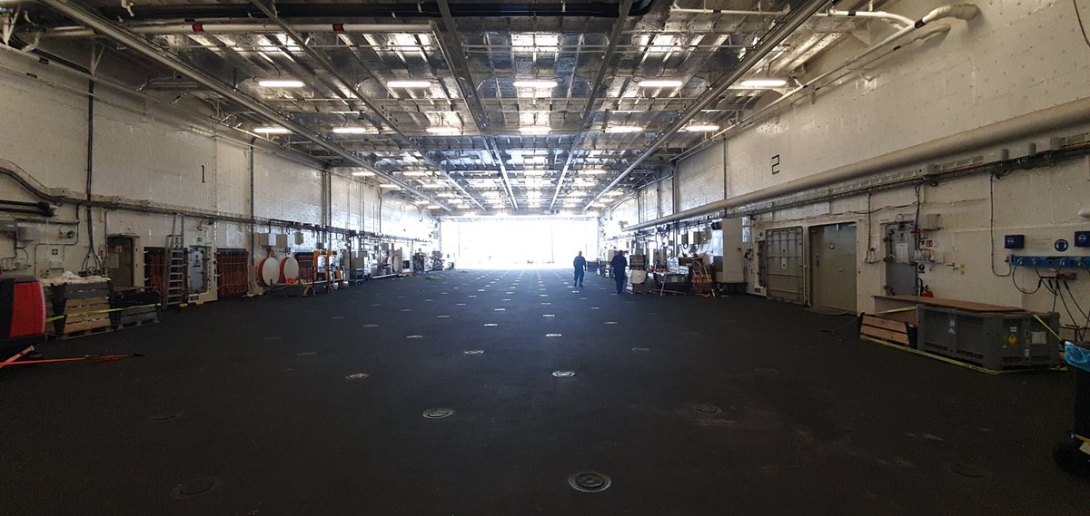 harmenbakker's tweet photo. Business as usual, vandaag op de rol #FastCruise voor het grootste schip van de vloot; https://t.co/CiePkkezxV. Karel Doorman. Een check t.a.v. de rollen aan boord, die binnenliggend word uitgevoerd, om te bepalen of het schip veilig naar zee kan. #marine https://t.co/3MIOvMPwsN
