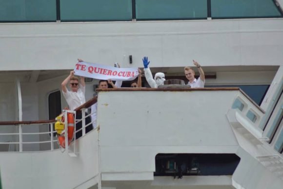 DrRobertoMOjeda's tweet image. La vocación solidaria de #Cuba no se hizo esperar y el traslado seguro de los cruceristas hacia el Reino Unido fue exitoso. Una vez más demostramos el humanismo, altruismo y sensibilidad del pueblo cubano. #CubaPorLaSalud #SomosContinuidad @DiazCanelB