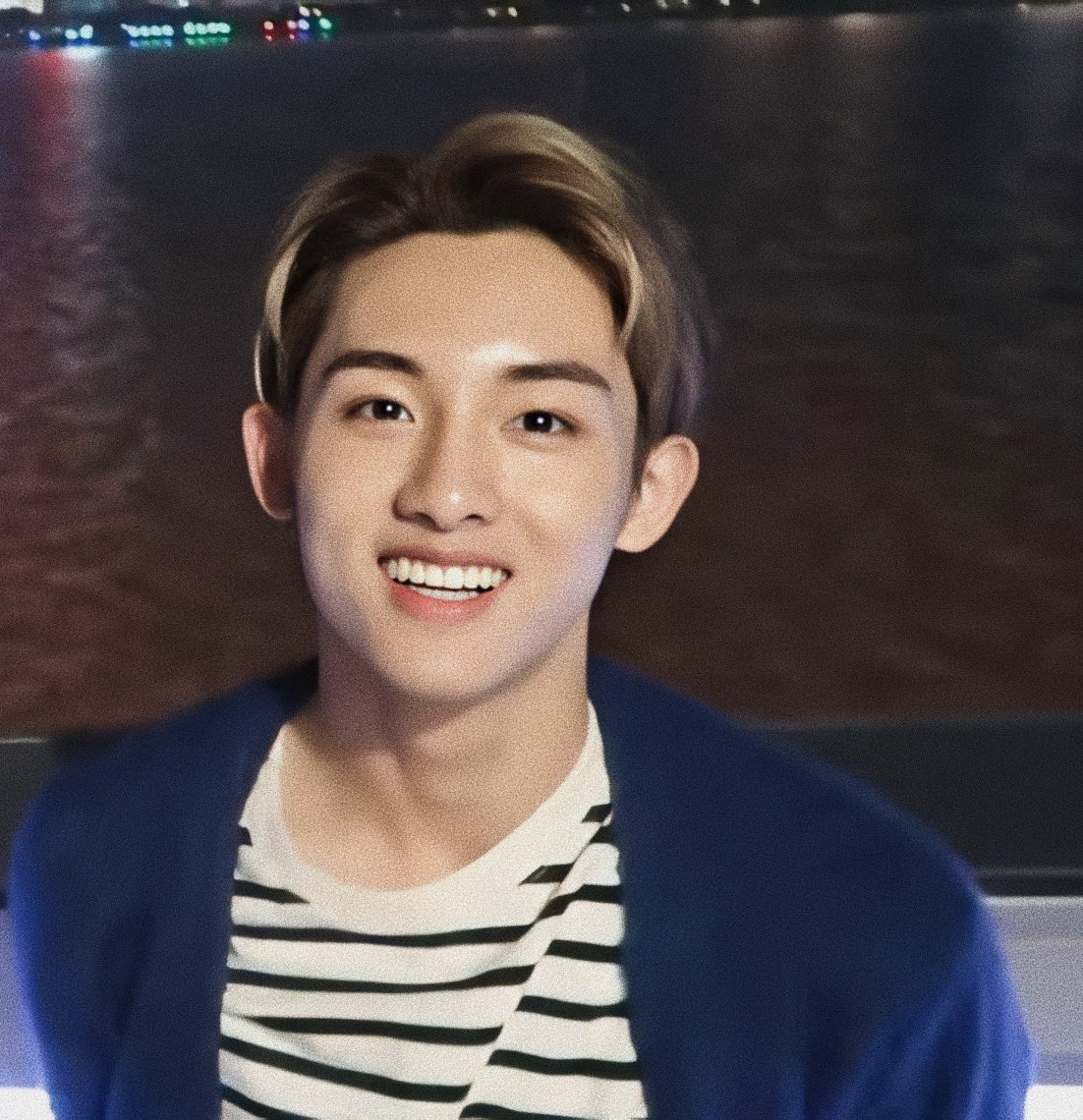 ต่งหล่อมาก tweet media