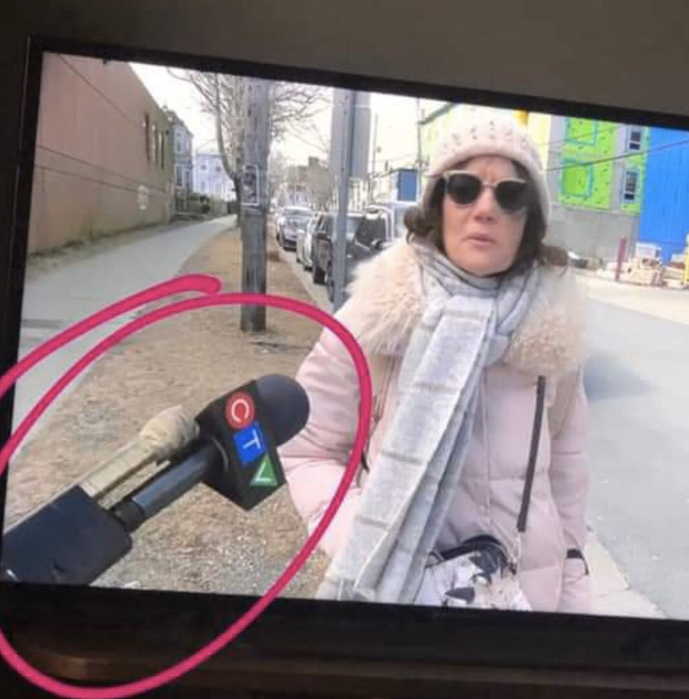 miinute_'s tweet photo. News outlet in Canada is taping their microphones to hockey sticks to maintain social distance. https://t.co/kMN3TfS6K4