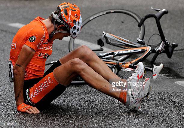 Oroz1's tweet photo. La carretera está dura!! Y lo bonito que es el ciclismo??
Animo a todos! que cada uno poniendo el máximo en nuestra pequeña parcela mejoraremos el mundo en el que vivimos y nos volveremos a levantar! https://t.co/v42b8KzVWW