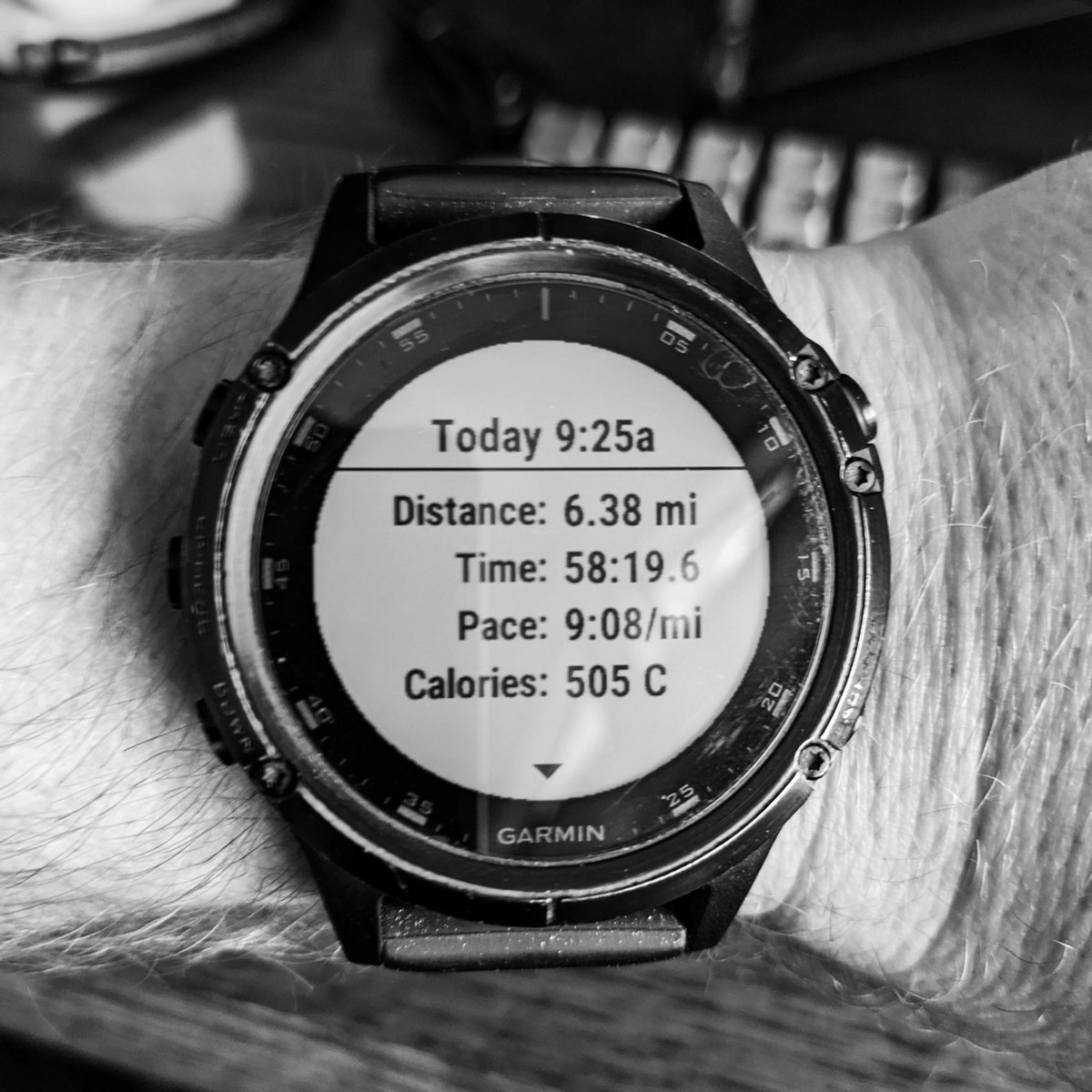 BR_Chesterfield's tweet photo. Safety and social distancing first, but even just a few minutes outside in the fresh air, can change your entire perspective on the day.
90 ab-wheel rollouts
6.38-mile trail run
#Day4 #Brogram #Nof2 #Running https://t.co/9jmlBZgjvP