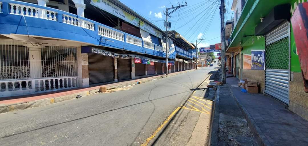 marstinidad's tweet photo. @Henryflorestv @nayibbukele Asi esta Metapán en estos momentos. Mi pueblo, mi raiz. Ojala y no se propage el virus. https://t.co/BKVIs0M3Ne
