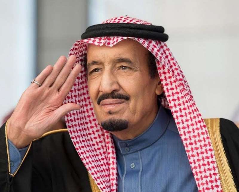 AlharthiFawaz's tweet photo. كانت كلمة والدي  #خادم_الحرمين_الشريفين فيها عدة نقاط :
-صحة الانسان وسلامته هي من الأولويات .
-عزيمة السعوديين أقوى سلاح لمواجهة الشدائد.
- قوة وثبات المواطنين مرتكز نجاح الدولة.
)اليوم مطلوب من الجميع فقط البقاء في المنازل والتعقيم ). https://t.co/XglGgB8scg