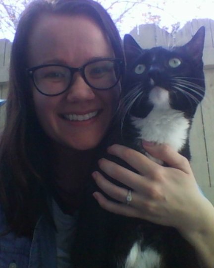 brightinprimary's tweet photo. Our Continuity of Learning has reached a new level with @Flipgrid Morning Meetings! Today's topic - introduce someone in your family. I introduced the @AlantonAstros  2nd Graders to my special family member - Riley 😻 She and I are enjoying the first day of Spring outside! 🌞🌻🌱 https://t.co/beUx3HBoaN