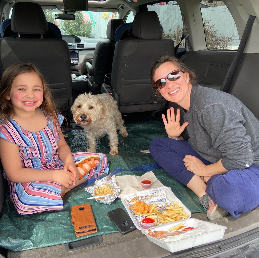 BlueRidgeSeafd's tweet photo. We are OPEN!! 🙌 Looking for an quick/easy option for lunch today? Give a call at (703) 754-9852 to get started using our Curbside Pickup! 🚘🍽 Thank you for your support! ☺️
#warrenton #manassas #haymarket #bristow #marshall #gainesville #vinthill #blueridgeseafood https://t.co/JdKjXaUMxQ
