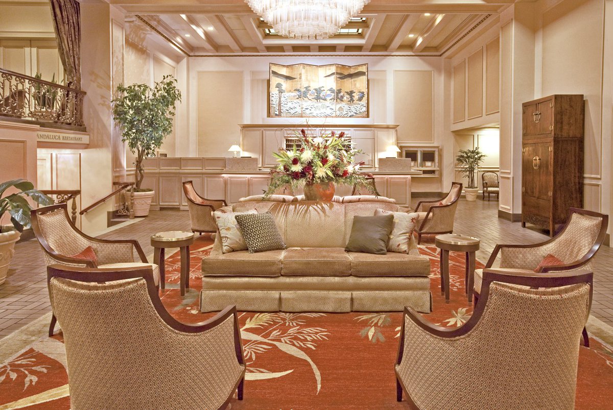 Mayflower Park Hotel tweet media