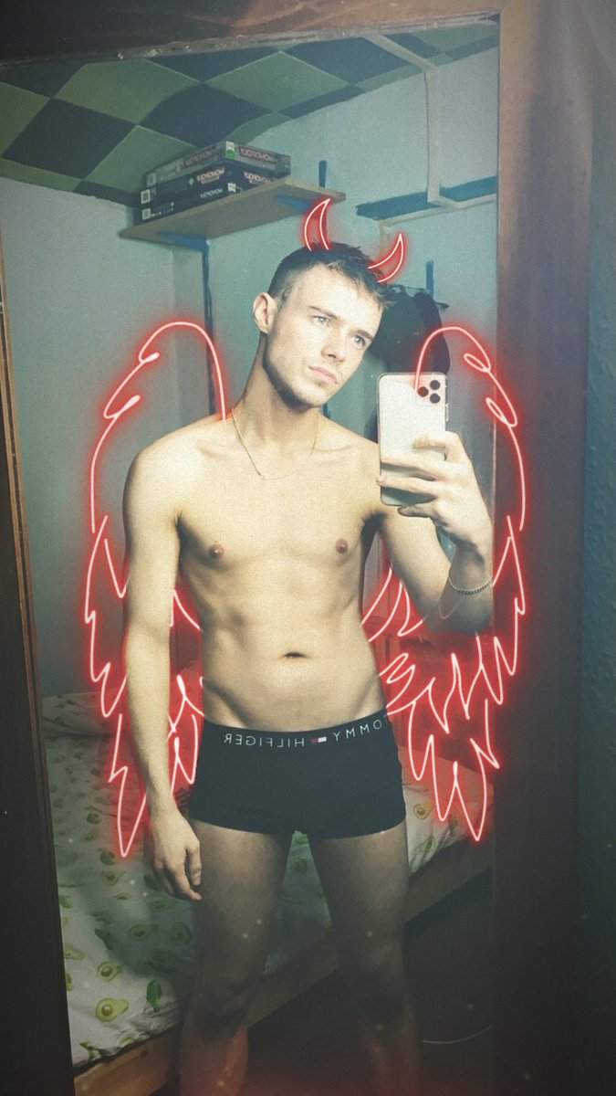 robertf2001's tweet photo. Are you an angel or a devil 😈 #gay https://t.co/mj4ilGBlMq