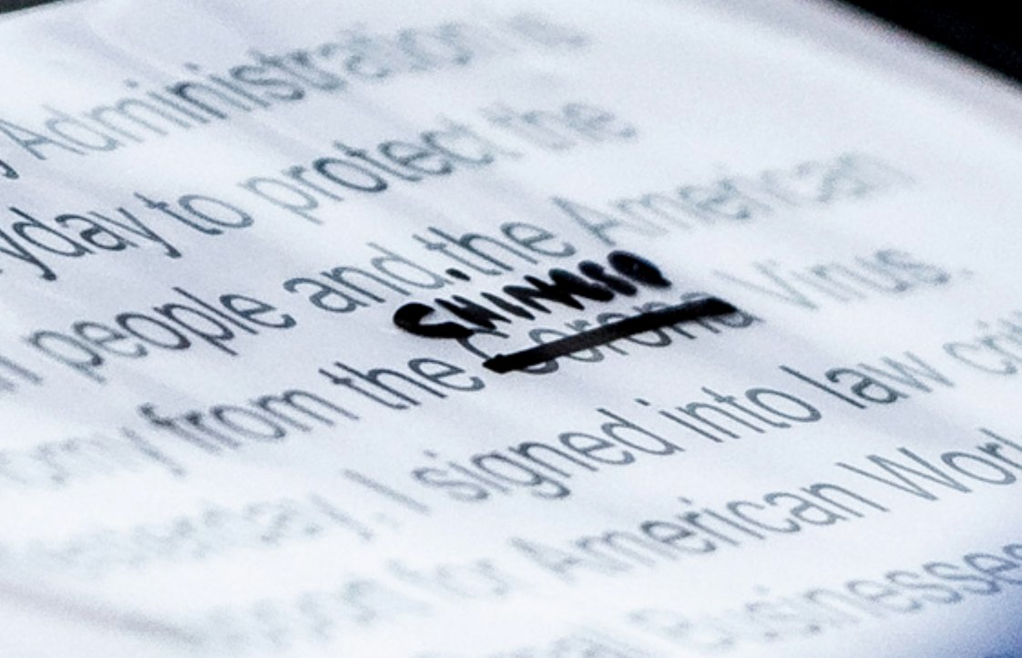 NBCNews's tweet image. President Trump's notes show where "corona" was replaced with "Chinese" as he speaks at a coronavirus task force briefing at the White House on Thursday.

(Photo: Jabin Botsford/The Washington Post via Getty Images)