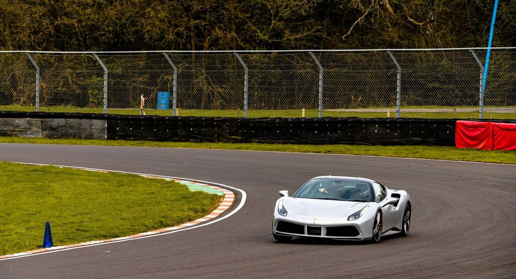 JCallRacing's tweet image. #ThrowbackThursday

Seems so long ago already 😂 track withdrawals in full force... Along with all my track work being cancelled for a while, need another fix 😔

So here's one from last with sending the rari round and round Combe 😇