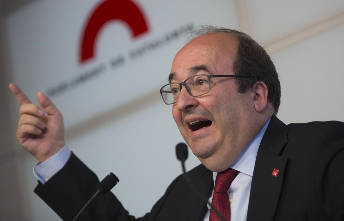 En qui confies més, qui millora el món cada dia?

RT - Oriol Mitjà
Like - Iceta