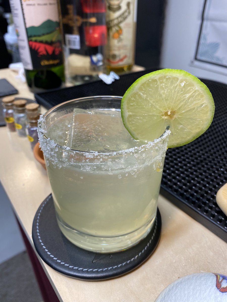 thecocktailguru's tweet photo. Missing me on @TheRhodeShow @wpri12 ? Watch me mix cocktails from a socially acceptable distance on @Facebook live every day at 1pm and 5pm! Posted on my page here: https://t.co/jTiqvpL3fN
@Michaela_J_ @aerling @BrendanKirbyTV @WillGilbert1 https://t.co/q4I9oydEaG