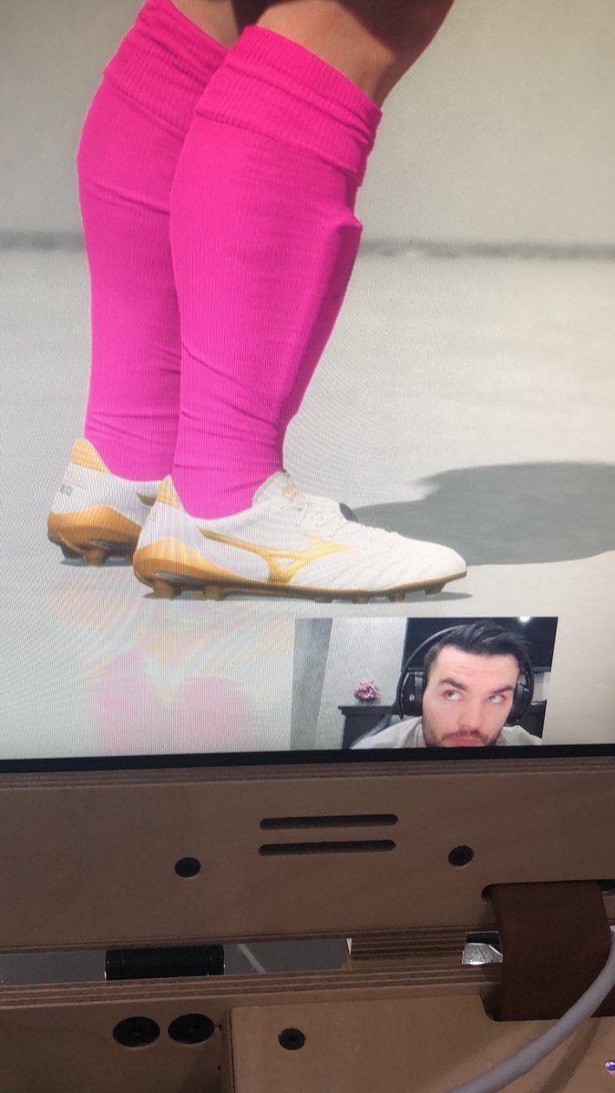 Tony Watt tweet media