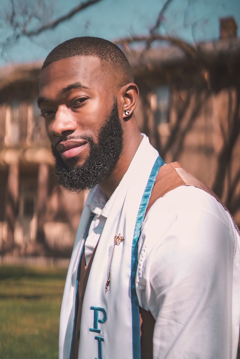 _HamptonU's tweet photo. Jamil Gambari, Hampton University's Mr. Pirate, has been Named an EBONY HBCU Campus King https://t.co/ovvxwb7qYJ https://t.co/hYNPBFAE6y