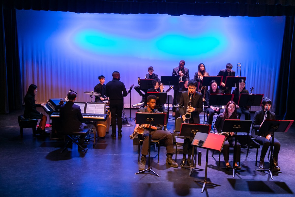 #ThrowbackThursday to the Jazz Band performance earlier this year!

#JazzBand #MiddleSchool #MiddleSchoolJazzBand #FaySchool #JazzPerformance #Private School