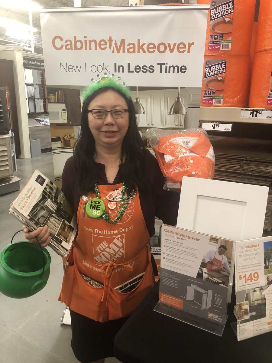 wbouvier01's tweet photo. The best part of my job is rewarding the effort by the team! HD Apparel! #HSPSAllStars #leadership #ThursdayMotivation @ShareOrange @CharlesA_Wilson @SE_RSM_Aponte @LAPortelli @RGM_MarcialRod @TampaBSM_RobinK @THDJake @StaceyTank @ColeenMarritt @JohnstoneRuss @THDchrisevans 🧸 https://t.co/24mpBs0ese