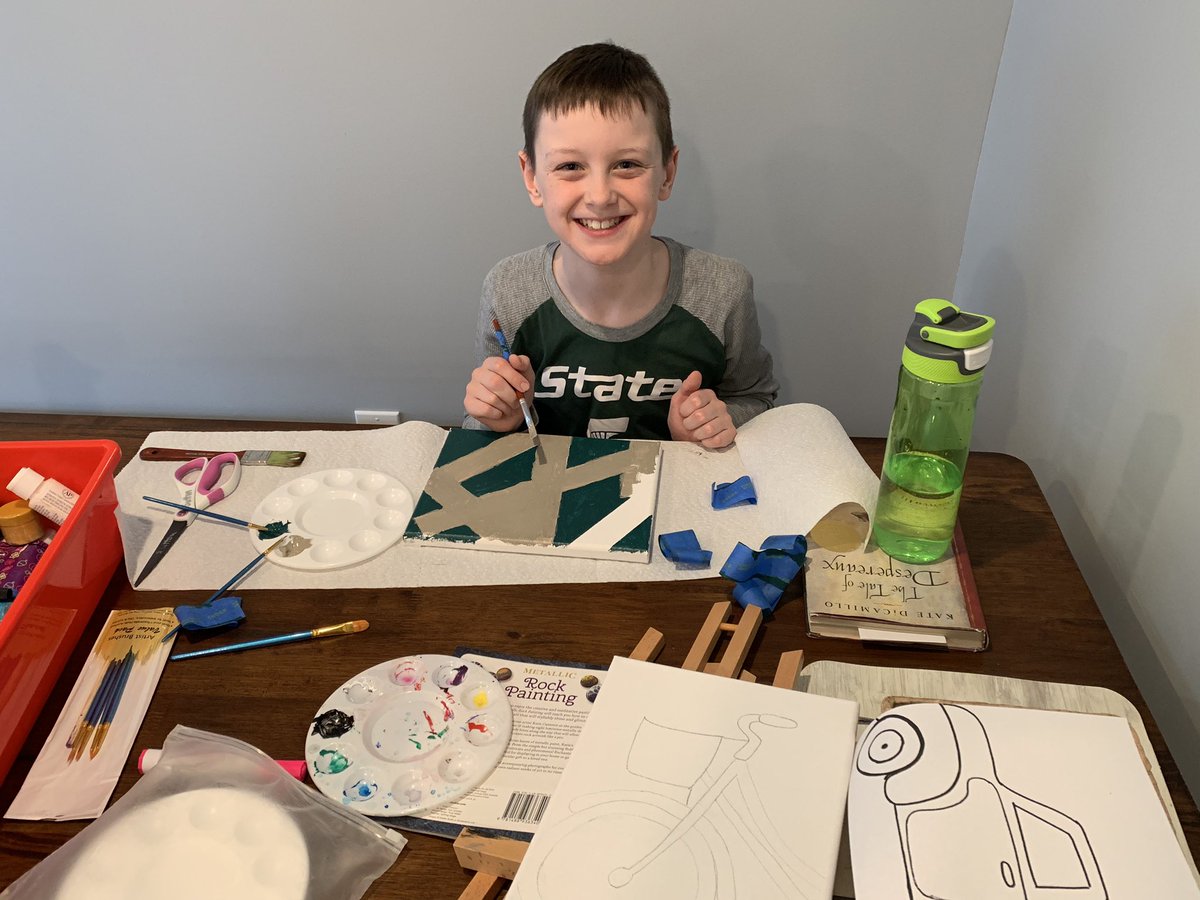 SpartanSutton's tweet photo. Working on a painting project while we enjoy listening to the @DetroitSymphony on #DSOReplay ... Beethoven’s 5th! So cool!! 🎼 https://t.co/WZUA8fr5Ue