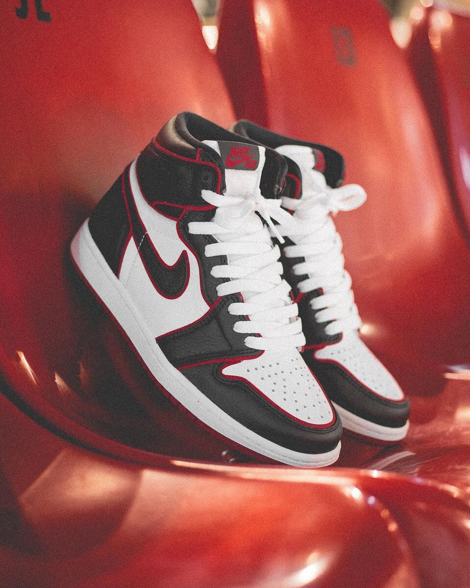 jordan 1s retro bloodline