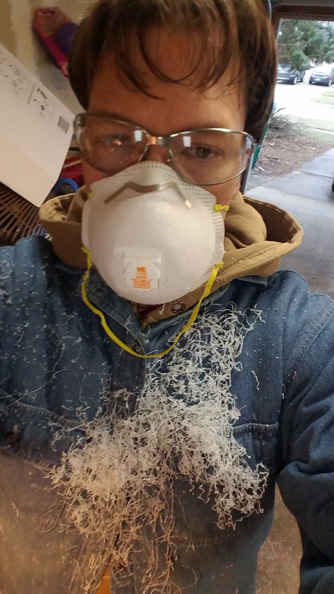 deruitem's tweet photo. Working on some new shaving brushes https://t.co/W9N5zPaI4L