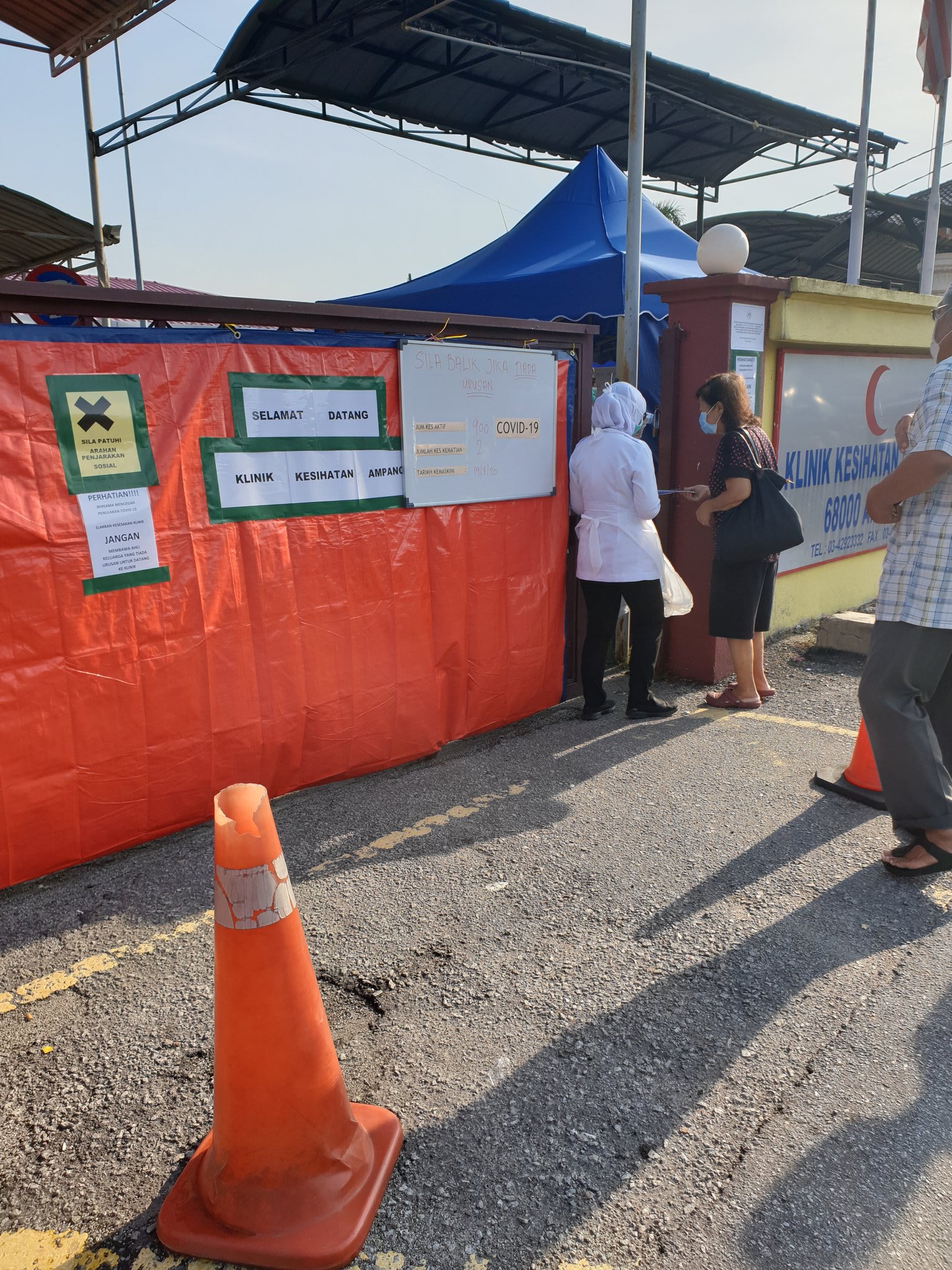 Elzara 엘자라 エル ザラ En Twitter Yang Sakit Atau Ade Appointment Je Bole Masuk Kalo Peneman Duk Luar Ye Tidak Dibenarkan Masuk Bacaan Suhu Akan Diambil Klinik Kesihatan Ampang Https T Co Inhwopcmbw