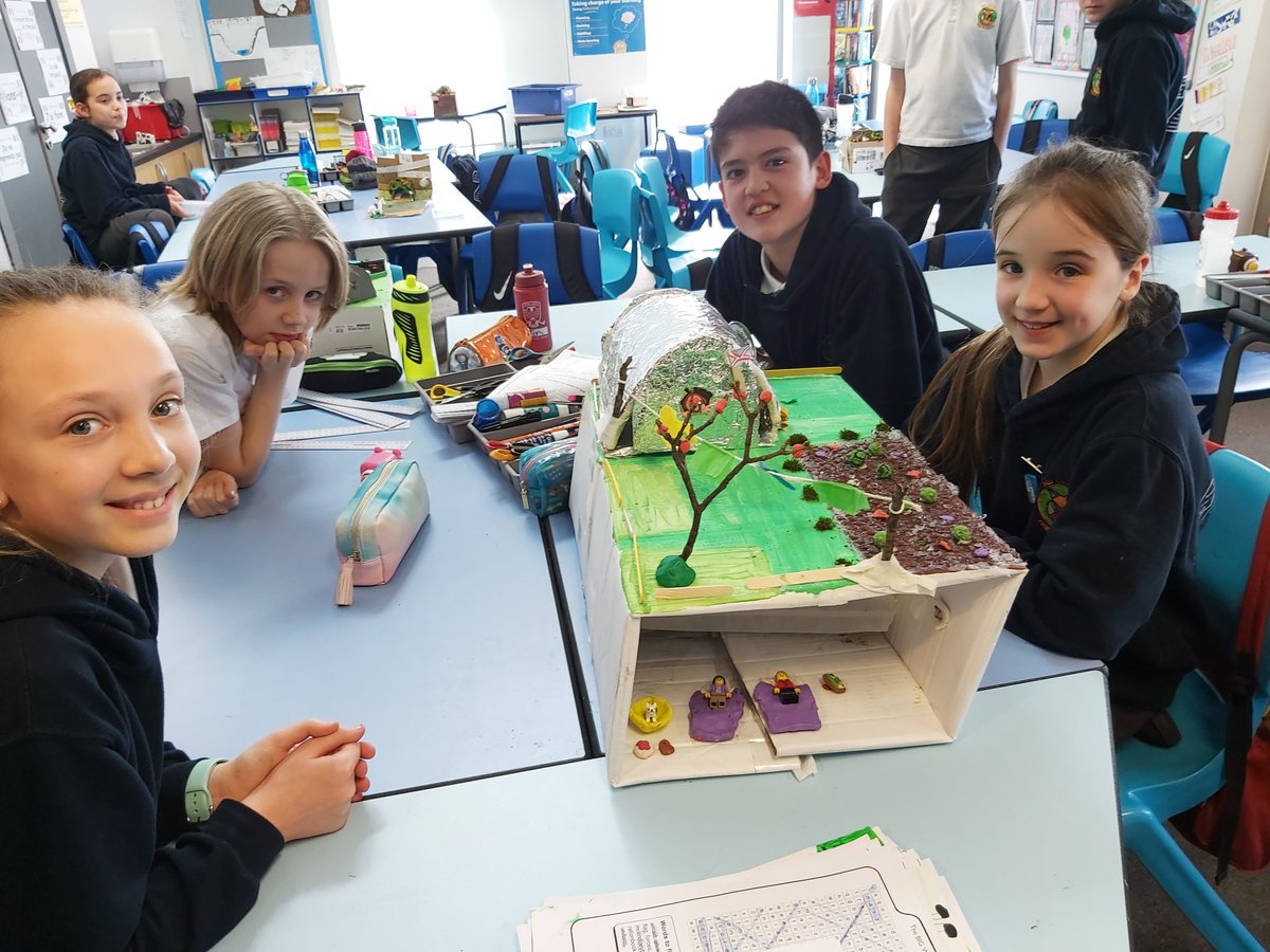 FoxCovertPS's tweet image. Some of our finished Anderson shelters in #p7fcps.  They all survived &apos;the bomb&apos; test and got everyone working really nicely together.  Mrs Norwood is proud of you all 👍🏼