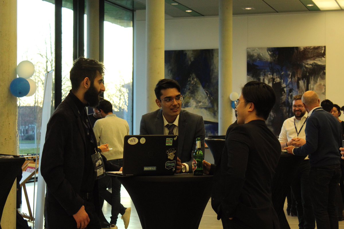 jacobs_startup's tweet photo. #tbt Some shots from last saturday!
#jsc2020 #throwbackthursday #daretostandout https://t.co/v1PMr5Z2Im