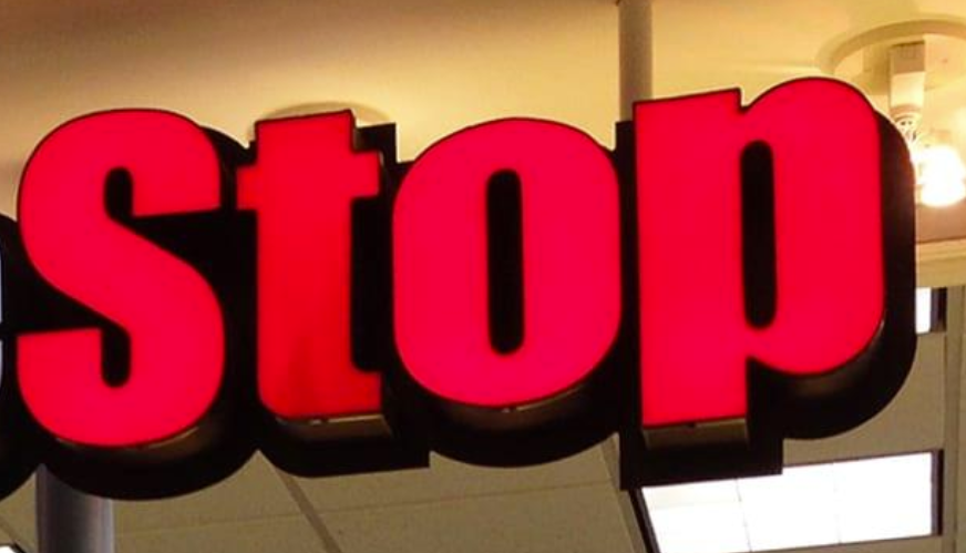 GameStop отказывается закрывать магазины из-за пандемии, называя свои товары «необходимыми»