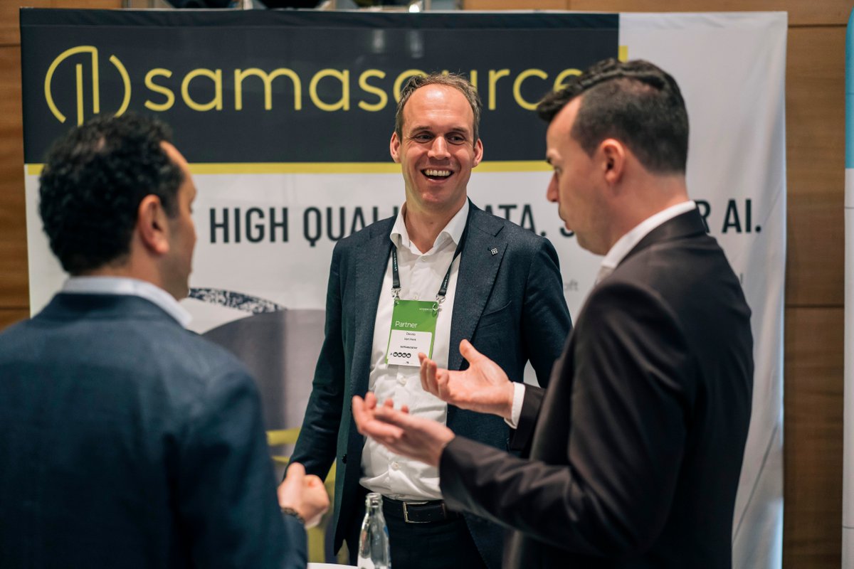 SamaAI's tweet image. Interested in a virtual tour of our training data annotation platform? See SamaHub in action and chat with our team of training data experts from the convenience of your own home. bit.ly/2TUrl9Z
 #trainingdata #trainingdatasets #AI #ML #machinele