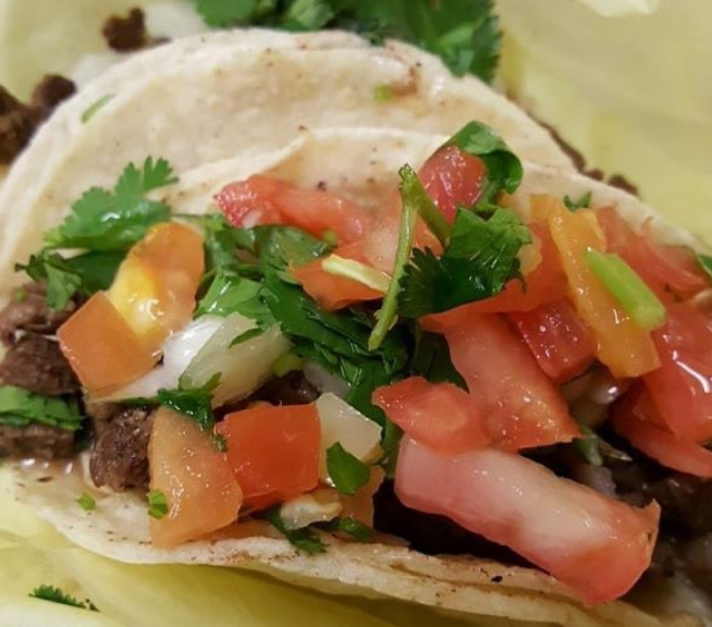 PetersElLocoWC's tweet photo. An up-close look at our tacos. The only way to get closer is to come on in and order some 🌮🌮🌮 Call 626-814-3460 to place your order for pick-up!  #PetersElLoco #WestCovinaCA #WestCovina #CaliLife #California #Mexicano #MexicanFood #Foodie #Delicious #Taco #Tacos https://t.co/seAqm2NE90