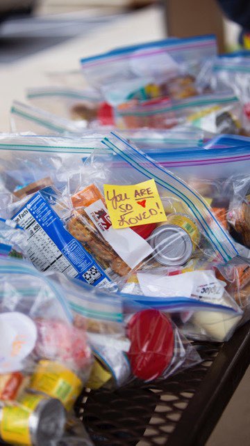 DavieCountySch's tweet photo. A beautiful message to our kiddos! If you’d like to help, food donations are being accepted at each school location. #DCSCares #helpinghands https://t.co/LFkLFvSJmA