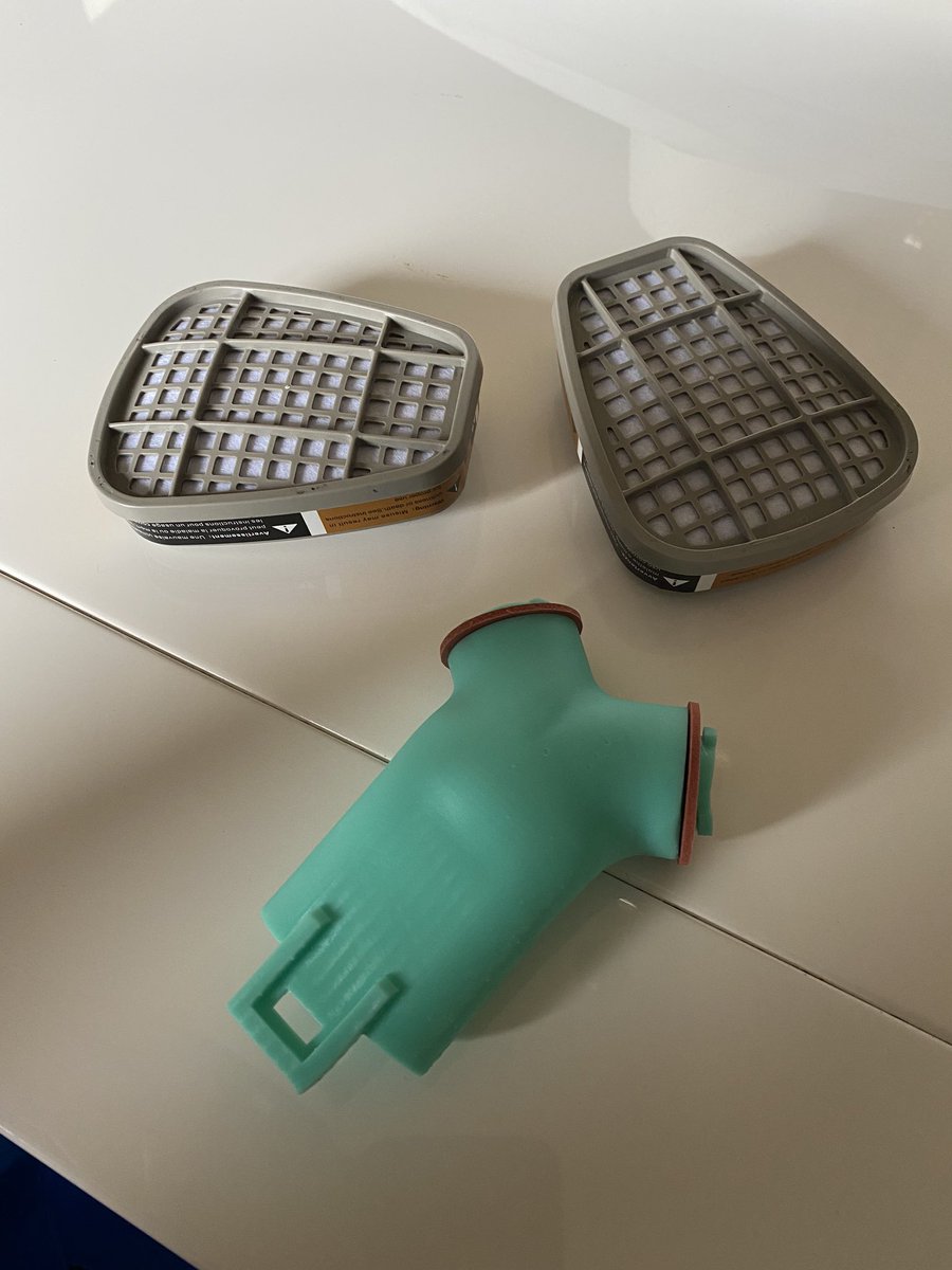 MdcnCabreada's tweet image. EL DR. @AlfredoRedondoD , DEL H.C.U. VALLADOLID ESTÁ DESARROLLANDO CON IMPRESIÓN 3D UN ADAPTADOR PARA LA MÁSCARA DE SNORKEL DE @DecathlonES USANDO FILTROS DE @3MEspana , PERO NECESITAN MÁS MATERIAL PARA SEGUIR SUPLIENDO AL PERSONAL. ¿LES PODEMOS AYUDAR DANDO DIFUSIÓN, POR FAVOR?