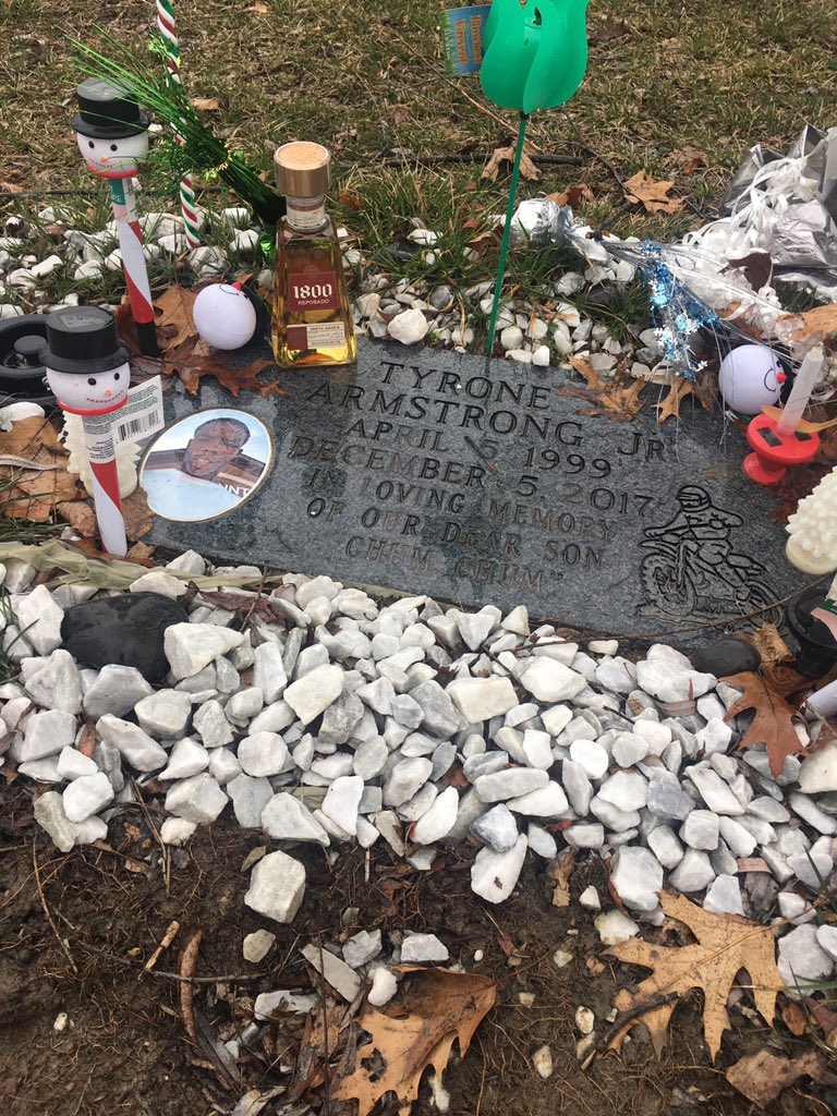 vickavick19's tweet image. Went talked to my boys today🖤🙏🏾 #ripChumchum #LLDaidai