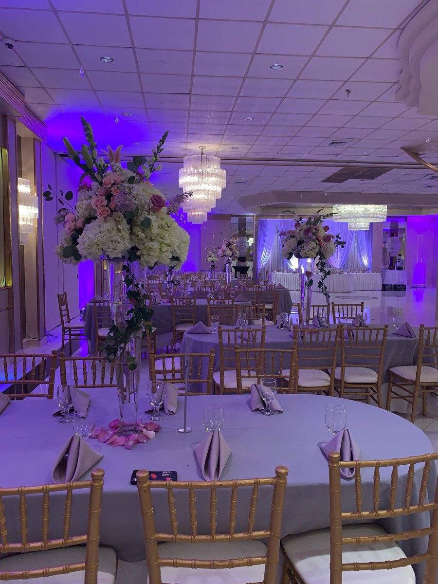 We say it all the time “it’s the details that make the difference” 
@rubanevents 
#quince #quinceanera #sweet15 #sweet #quinceday #party #events #longislandvenue #farmingdale #nassau #suffolk #lievents