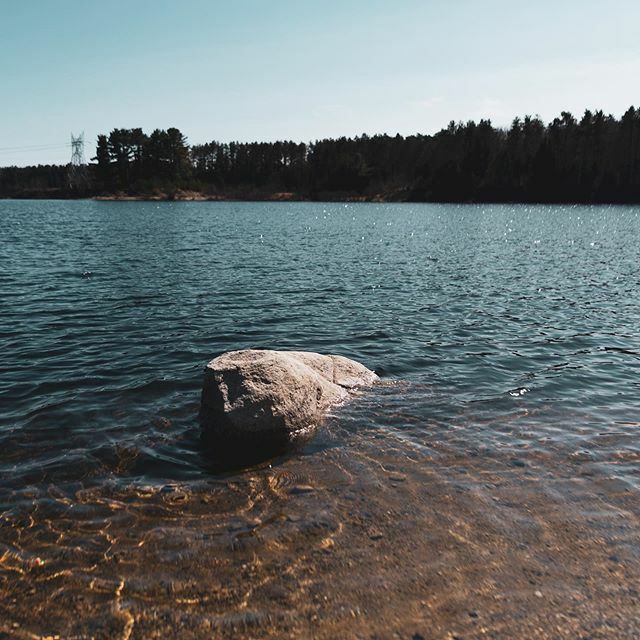 Wachusett Reservoir #wachusett #reservoir #lake #water #rocks #nikon #nikonphotography #massachusetts #landscape #landscapephotography ift.tt/2wb90g1