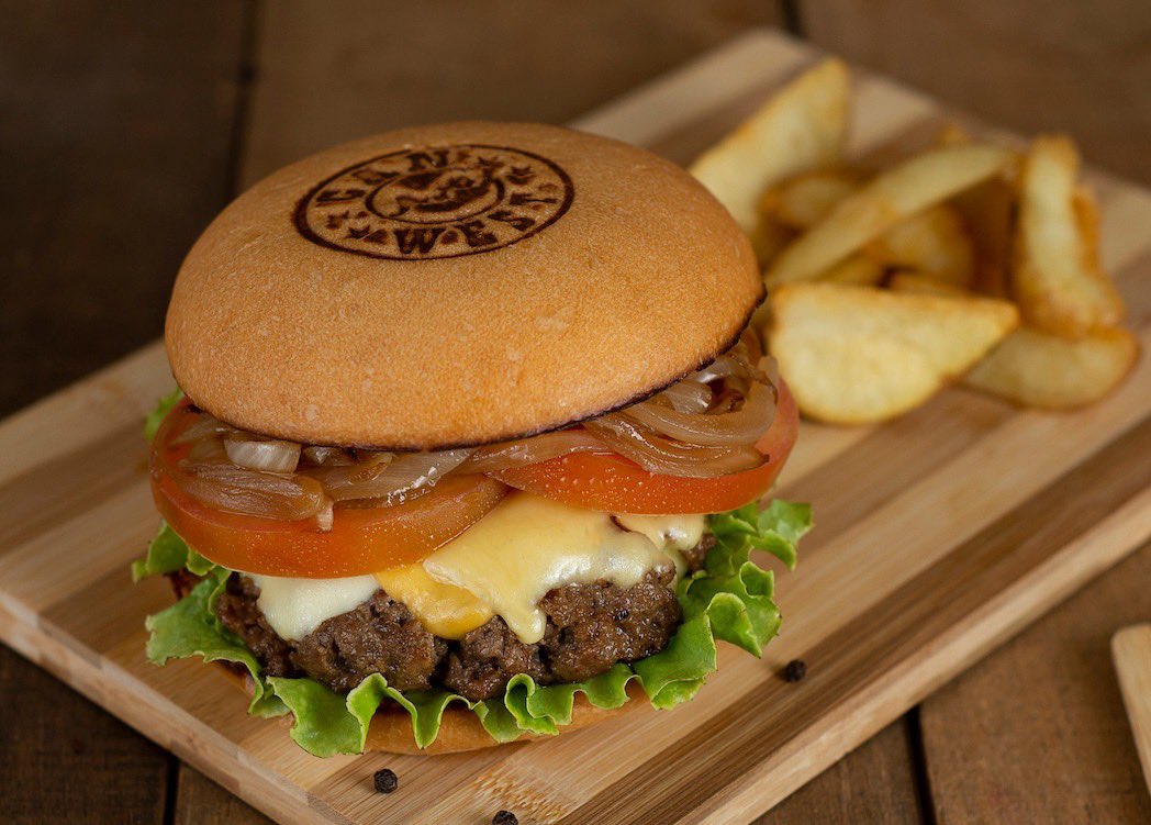 canwestcol's tweet photo. #EstaEnTusManos  . Domicilios gratis! Tenemos 3 maneras para que puedas pedir tus domicilios 🙂  #QuédateEnCasa
1⃣ Tienda en linea https://t.co/Wz6nbs6diE  (10% de descuento)
2⃣ Escribirnos a Whatsapp 314-440-0132 
3⃣ Llamarnos 311-880-1195  311-878-7444 https://t.co/OBfaklS1Ih