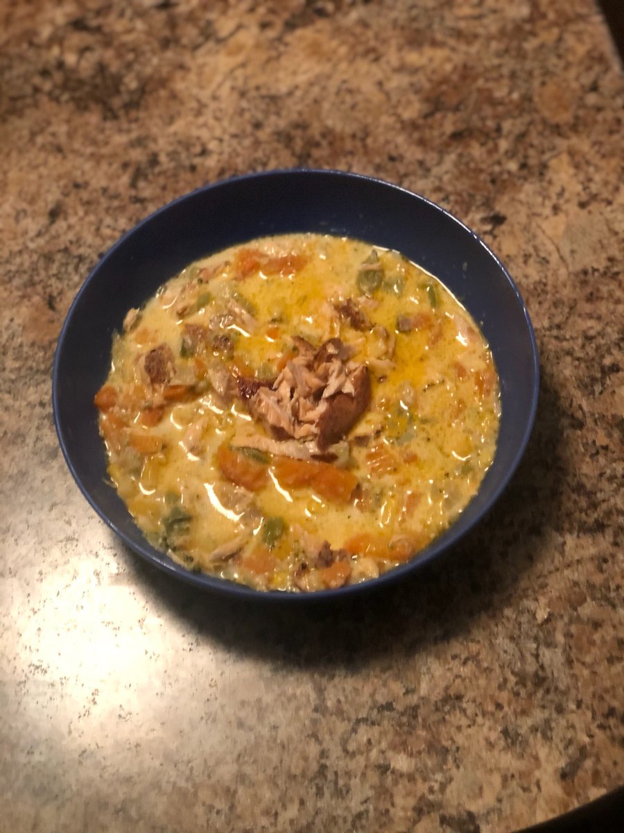 fruitfulcaters's tweet photo. Smoked Salmon Chowder! https://t.co/4ryolO0G9T