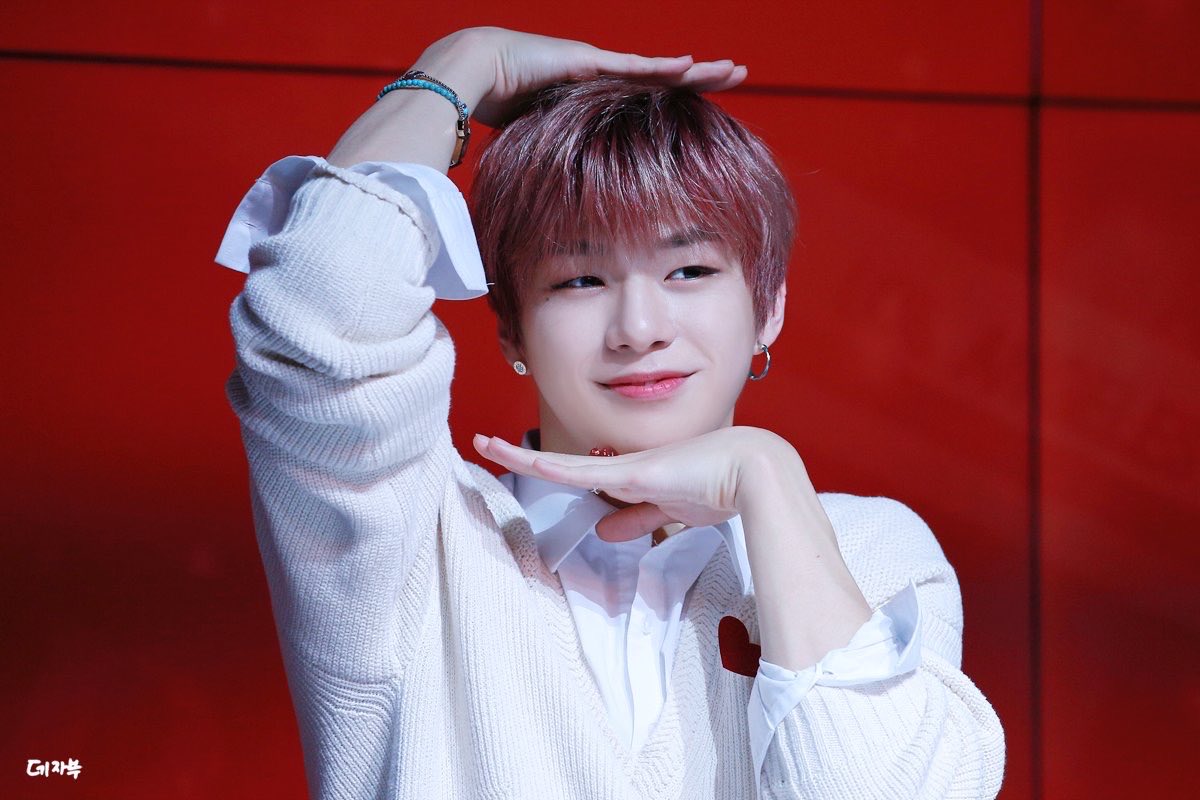 kang daniel pics tweet media