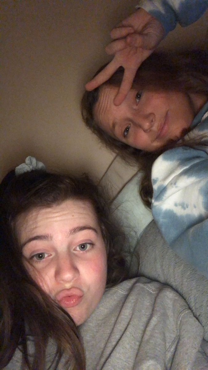 Danimason17's tweet photo. Happy birthday to my bestie and favorite coworker ever💕💕💕 love you sooo much Lauren truly don’t think I’d survive work without you!! Have the best day boo @laurensutton__ https://t.co/4IVYFEC3s4