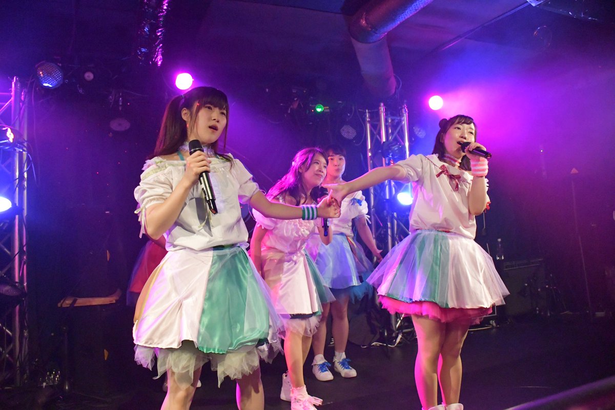fuyunacchoo's tweet photo. 1日で覚えようと思ったけど　色々思い出してファイナルスコールで涙腺緩むわ（汗　
＃Movingirls https://t.co/bW5vIpD6WG
