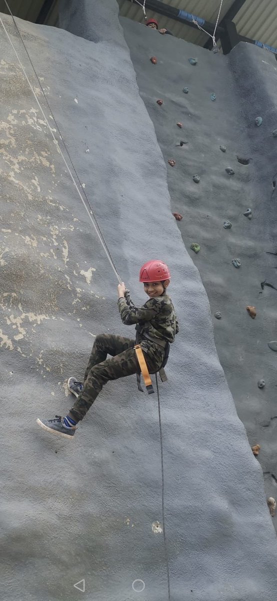StAlbertsG41's tweet photo. Abseiling like a bunch of champs! #Lockerbie2020 https://t.co/eqDwugN2t7